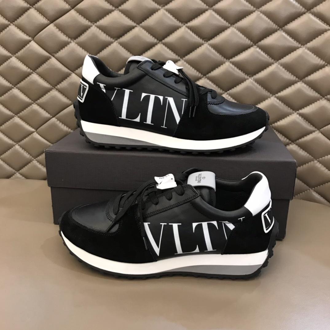 Valentino Sneakers