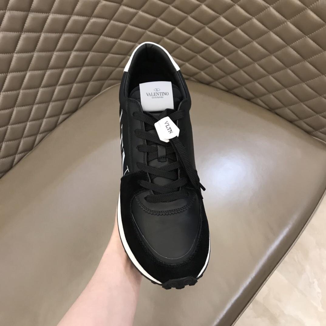 Valentino Sneakers